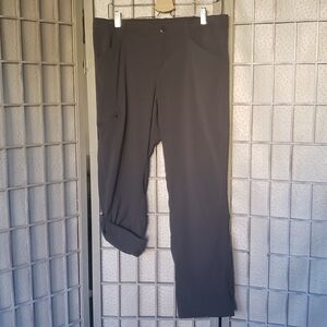 Patagonia dark gray roll up women's outdoors pants size 10
